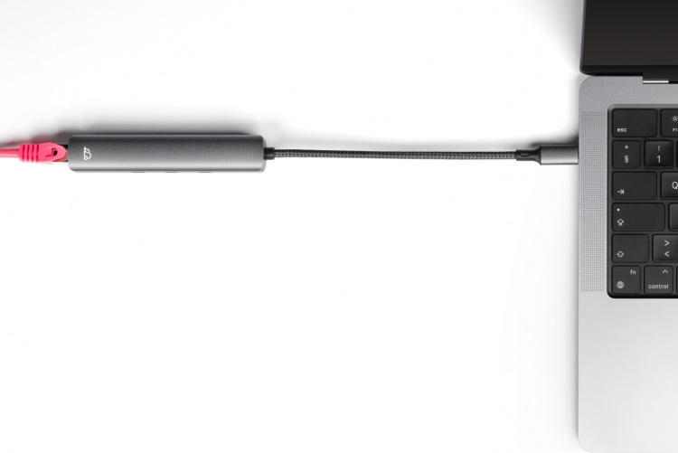 Bluecloud USB-C till USB-C-hubb och gigabit ethernet-adapter Bluecloud USB-C till USB-C-hubb och gigabit ethernet-adapter