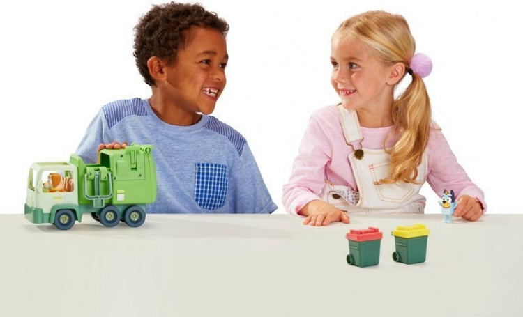 BLUEY sopbil och karaktärer