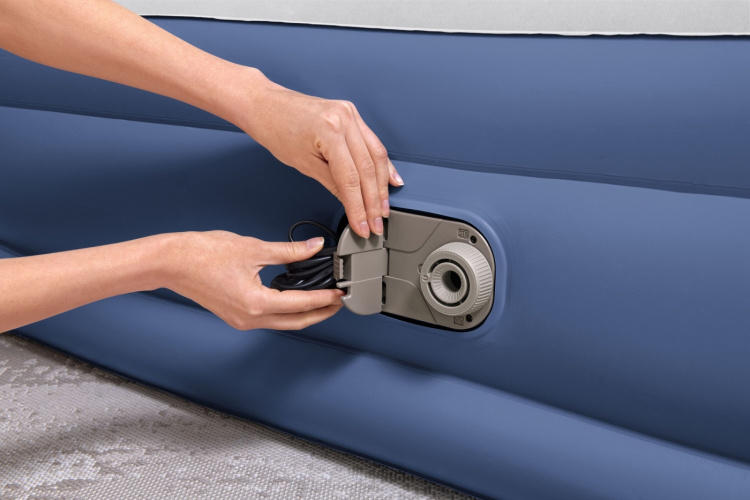 Bestway Tritech™ Air Mattress Queen luftfylld extrasäng, inbyggd pump, 203 x 152 x 46 cm