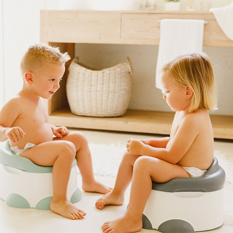 Bumbo Step N Potty - pallpotta, skiffergrå Bumbo Step N Potty - pallpotta, skiffergrå
