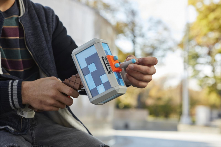 NERF Minecraft Stormlander