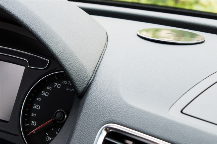 Goobay Smartphone bilfäste med sugkopp Slim För enkel och säker fastsättning i fordonet Goobay Smartphone bilfäste med sugkopp Slim För enkel och säker fastsättning i fordonet