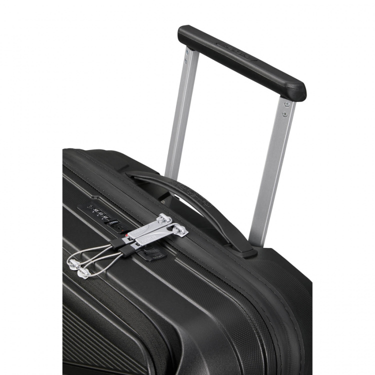 American Tourister Resväska Airconic Spinner 55/23 Onyx Black