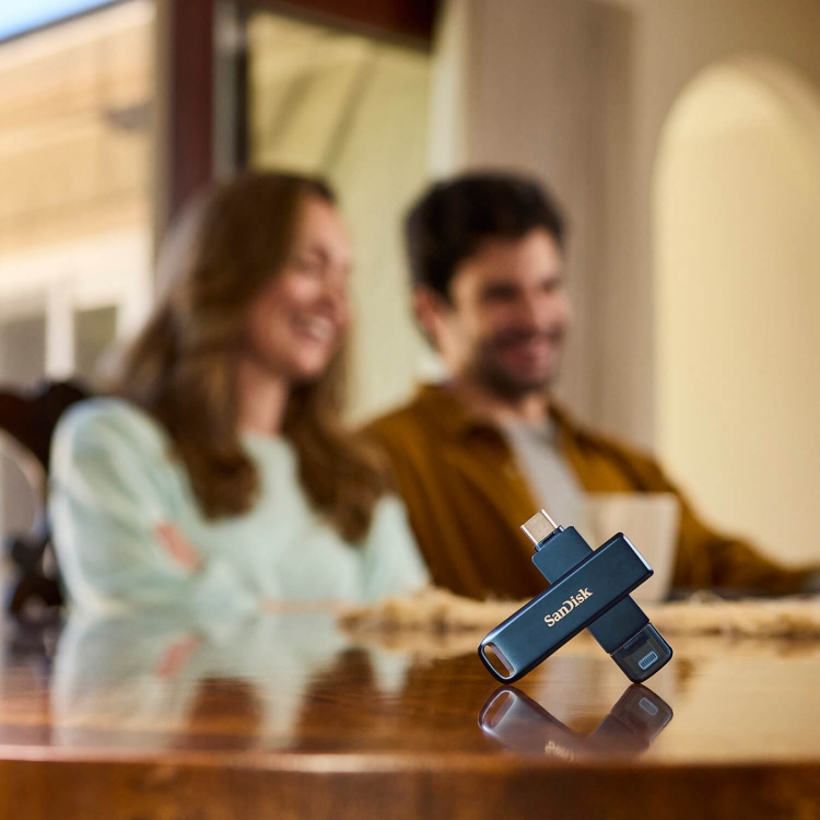 SanDisk USB-enhet Phone Drive 64 GB SanDisk USB-enhet Phone Drive 64 GB