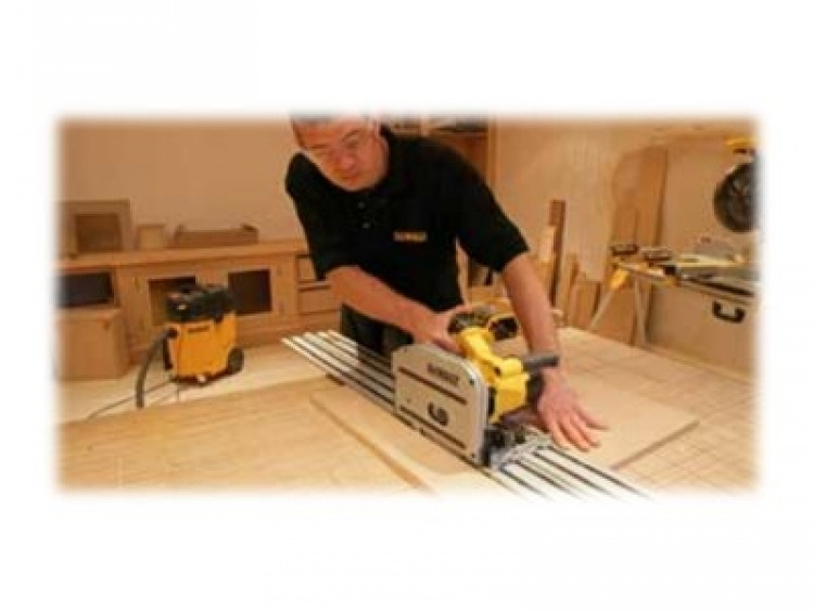 DeWALT DWS520KTR-QS Cirkelsåg med strykskena 1300W