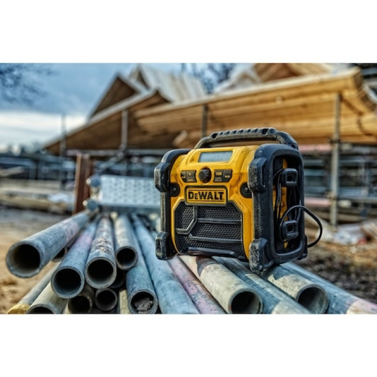 DeWALT DCR020-QW DAB + / FM-radio trådlös DeWALT DCR020-QW DAB + / FM-radio trådlös