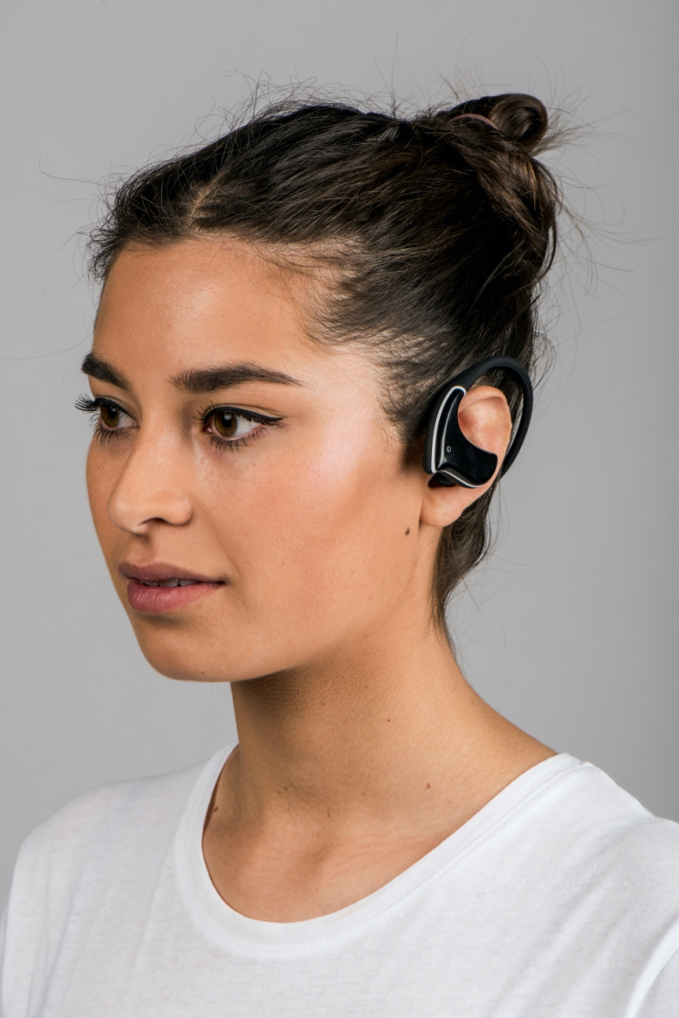 Lenco Splashproof Sport Bluetooth-hörlurar och MP3-spelare i 1