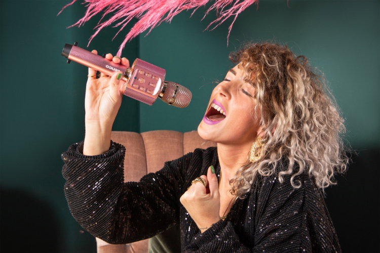 Lenco Bluetooth® Karaokemikrofon med högtalare och belysning Rosa
