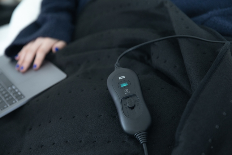 MELISSA Värmefilt 80x150cm 55-60W Svart