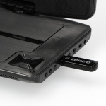 Lenco 9 tums bärbar DVD ny design med fäste Svart Lenco 9 tums bärbar DVD ny design med fäste Svart