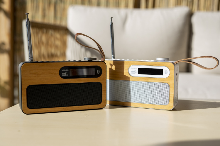 Lenco Bärbar DAB+/ FM-radio med Bluetooth® Bamboo Black Lenco Bärbar DAB+/ FM-radio med Bluetooth® Bamboo Black