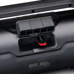 Lenco Stänksäker Bluetooth®-högtalare med FM-radio, USB, SD och partybelysning Svart Lenco Stänksäker Bluetooth®-högtalare med FM-radio, USB, SD och partybelysning Svart