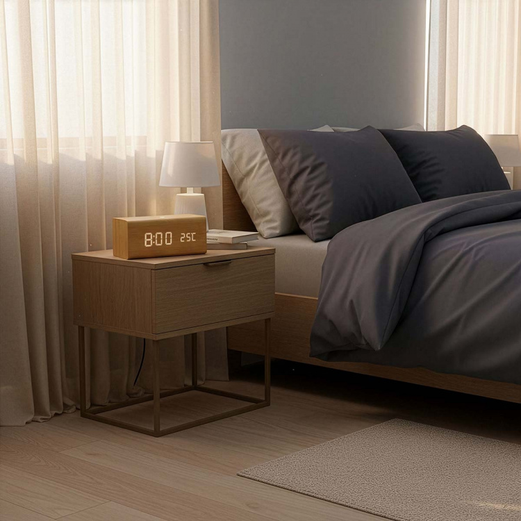 Nedis Digital klockradio | LED | USB-C™ Female | FM | Snooze-funktion | Sov timer | Antal alarm: 2 | Brun