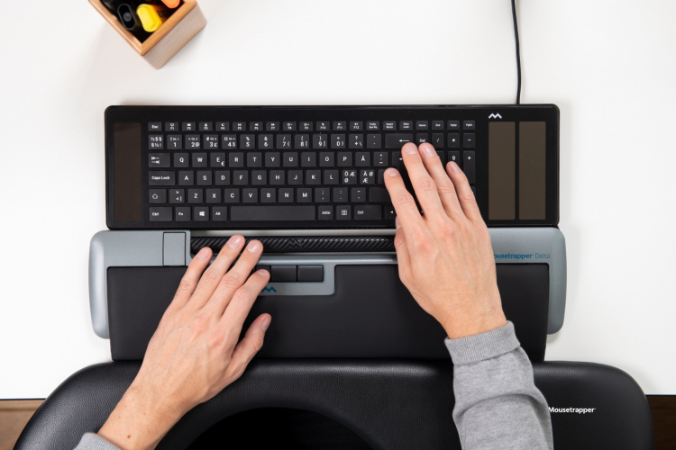 MouseTrapper Delta Extended-mus, svart