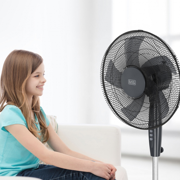 BLACK+DECKER Pelarfläkt 40cm 45W Svart