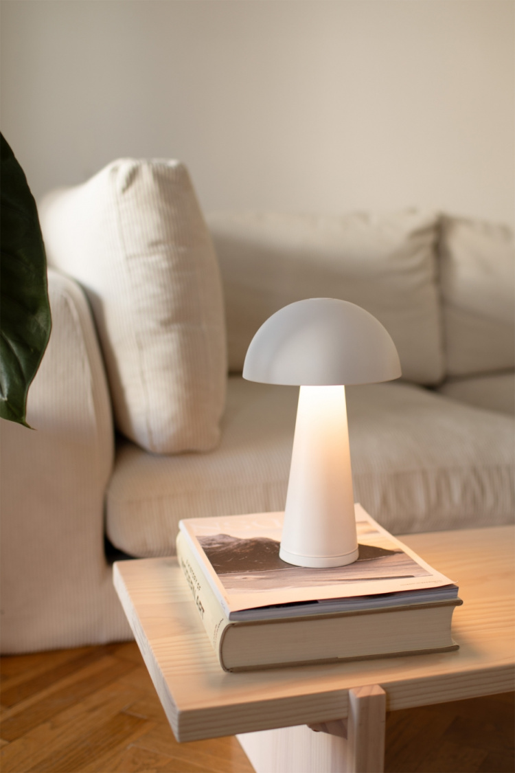 Markslöjd Bordslampa Fungi matt vit Markslöjd